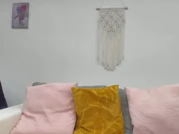 Chaturbate Live Sex Cam of loveboost_r