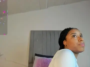 Chaturbate Live Sex Cam of sophia_ebony__