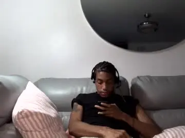 Chaturbate Free Porn Cam of blackbulltitus