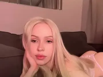 Chaturbate Live Sex Cam of kristy_babe