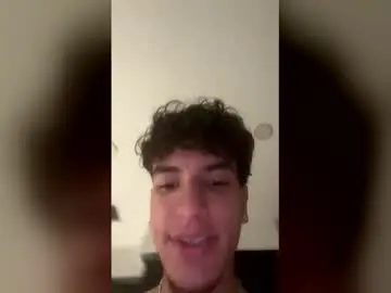 Chaturbate Live Sex Cam of noahlynx