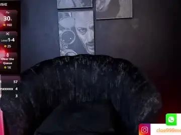 Chaturbate Live Sex Cam of cloe_morningstarr