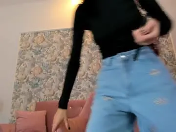Chaturbate Live Sex Cam of hotfallingdevil