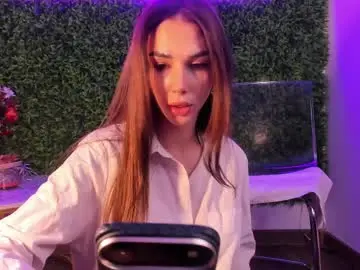 Chaturbate Live Sex Cam of hotfallingdevil