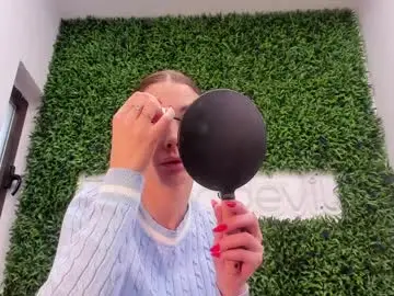 Chaturbate Sex Chat of hotfallingdevil