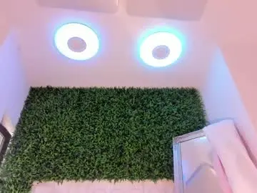 Chaturbate Free Porn Cam of hotfallingdevil
