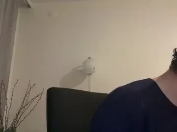 Chaturbate Live Porn of johnylongstrokes