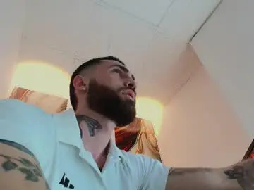 Chaturbate Live Sex of luke_davis01