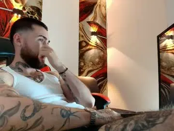 Chaturbate Live Sex of luke_davis01