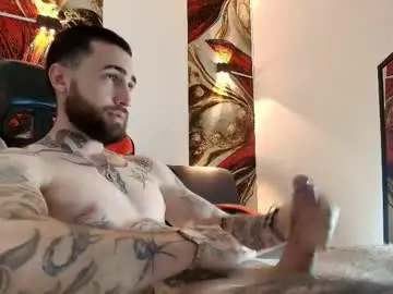 Chaturbate Nude Webcam of luke_davis01
