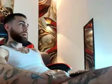 Chaturbate Nude Webcam of luke_davis01