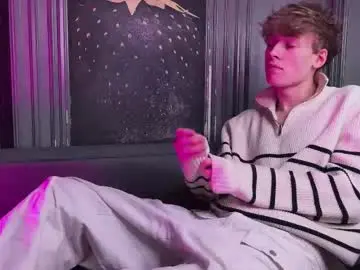 Chaturbate Nude Webcam of curlytwinkboy