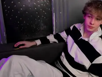 Chaturbate Private Sex Chat of curlytwinkboy