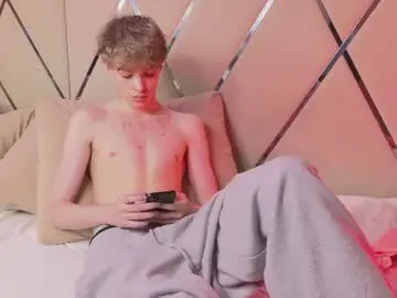 Chaturbate Adult Webcam of curlytwinkboy