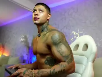 Chaturbate Best live sex cam show of diagostone