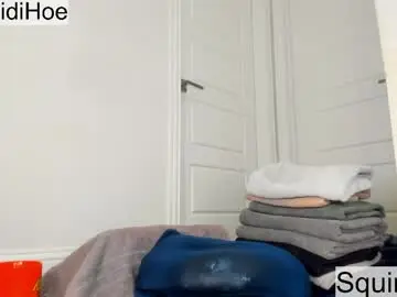 Chaturbate Free Porn Cam of heidiandfriends