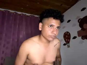 Chaturbate Live Sex Cam of kariina_candy