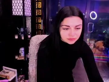 Chaturbate Live Sex Cam of alma_pearl