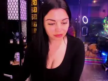 Chaturbate Nude Webcam of alma_pearl