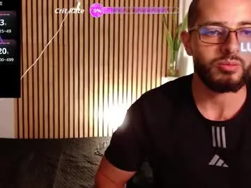 Chaturbate Live Sex of chris_magnum_