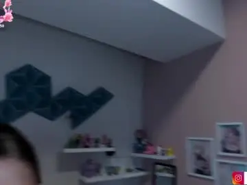 Chaturbate Best live sex cam show of dreamleah_