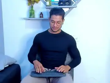 Chaturbate Live Sex of nolan_joness