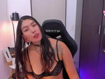 Chaturbate Best Webcam of _louane_bour