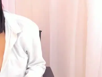 Chaturbate Private Sex Chat of ema_lambert