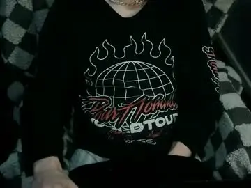 Chaturbate Live Sex Cam of itsnotliam834