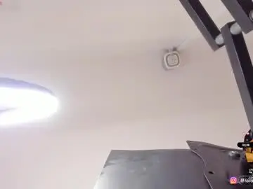 Chaturbate Adult Video Chat of lilian_starfire