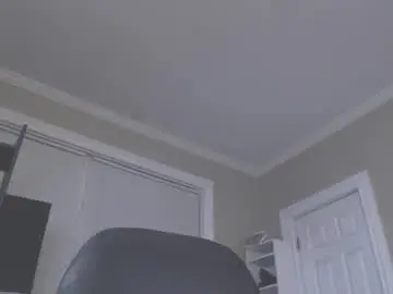 Chaturbate Free Porn Cam of littlesumthinsumthin