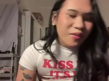 Chaturbate Live Sex Cam of lovelysugar18