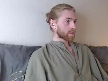 Chaturbate Live Sex Cam of damien_diamond