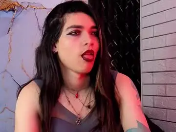 Chaturbate Watch Live Sex Cams of maevekuro