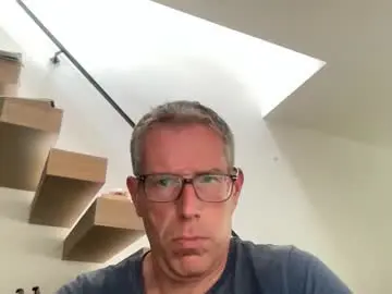 Chaturbate Live Sex Cam of choupipat1