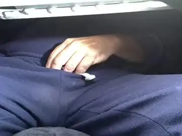 Chaturbate Live Sex of magicomerlino63