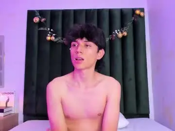 Chaturbate Nude Webcam of aron_valverde