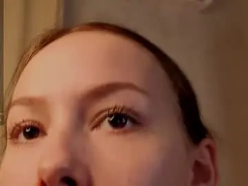 Chaturbate Live Sex Cam of blushinbloom