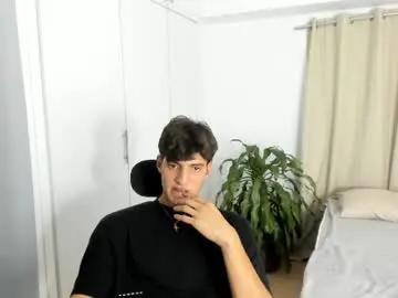 Chaturbate Watch Live Sex Cams of lucacosta19