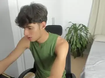 Chaturbate Best live sex cam show of lucacosta19
