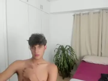 Chaturbate Free Live Porn of lucacosta19