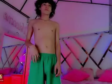 Chaturbate Best live sex cam show of thanier_18