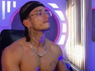 Chaturbate Live Sex of alanrodgers2_0
