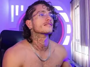 Chaturbate Adult Video Chat of alanrodgers2_0