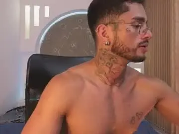 Chaturbate Free Porn Cam of alanrodgers2_0