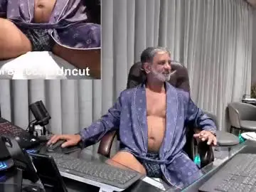 Chaturbate Live Sex Cam of alpha_uk_boss