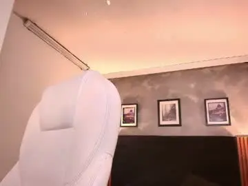 Chaturbate Live Sex Cam of ariel_bm