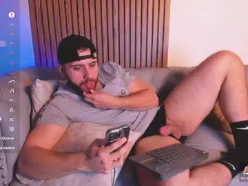 Chaturbate Live Sex Cam of maximo_wolf1