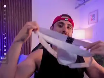 Chaturbate Private Sex Chat of maximo_wolf1