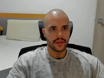 Chaturbate Sex Cam of medellindrak